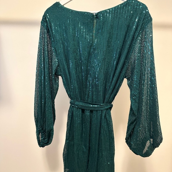 Green sequin dress (size S) from Pinkblush Store - Picture 4 of 8